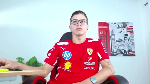 cumandres online show from 9, 9, 2025