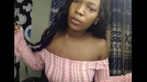 Snapshot of cumebony_petit chatting on 27, 9, 2025 cumebony_petit online show from 27, 9, 2025