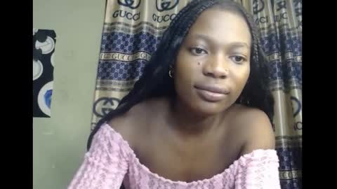 Snapshot of cumebony_petit chatting on 30, 9, 2025 cumebony_petit online show from 30, 9, 2025