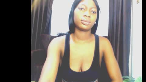 Snapshot of cumebony_petit chatting on 17, 2, 2026 cumebony_petit online show from 17, 2, 2026