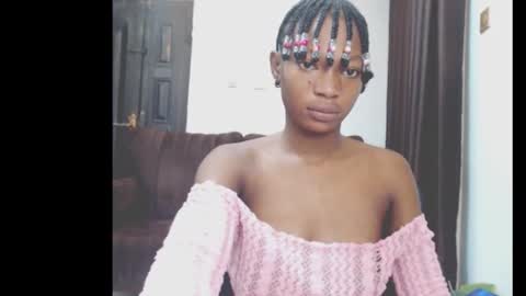 Snapshot of cumebony_petit chatting on 8, 3, 2026 cumebony_petit online show from 8, 3, 2026