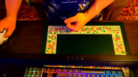 Snapshot of cumforme1988 chatting on 18, 9, 2025 cumforme1988 online show from 18, 9, 2025