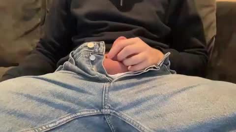 Snapshot of cumguy25 chatting on 15, 12, 2024 cumguy25 online show from 15, 12, 2024