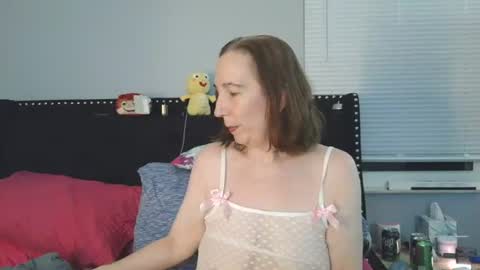Snapshot of cuminbeth chatting on 17, 7, 2026 CumInBeth online show from 17, 7, 2026