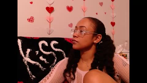 Snapshot of cumplzqueen chatting on 13, 2, 2026 Nia Reese online show from 13, 2, 2026