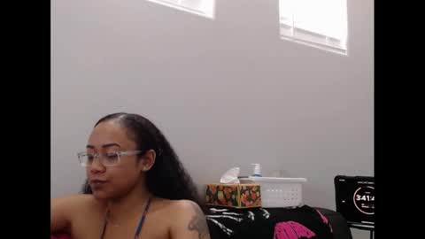 Snapshot of cumplzqueen chatting on 22, 2, 2026 Nia Reese online show from 22, 2, 2026