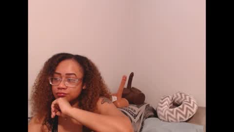 Snapshot of cumplzqueen chatting on 22, 3, 2026 Nia Reese online show from 22, 3, 2026