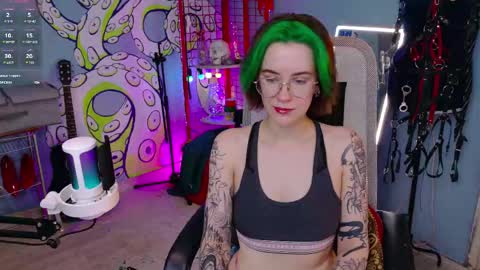 CUMpotikEve online show from 2, 5, 2026