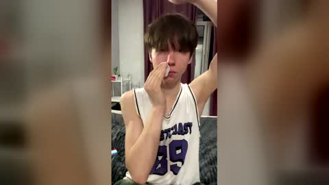 Snapshot of cumte_boy chatting on 21, 12, 2025 cumte_boy online show from 21, 12, 2025