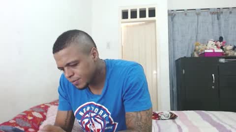 Snapshot of cuplex_hotlatina94 chatting on 6, 12, 2024 dominic and julieta... independent models online show from 6, 12, 2024