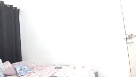 Snapshot of cuplex_hotlatina94 chatting on 18, 12, 2025 dominic and julieta... independent models online show from 18, 12, 2025