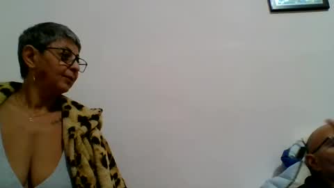 Snapshot of cuplu4346529860 chatting on 10, 12, 2024 couple online show from 10, 12, 2024