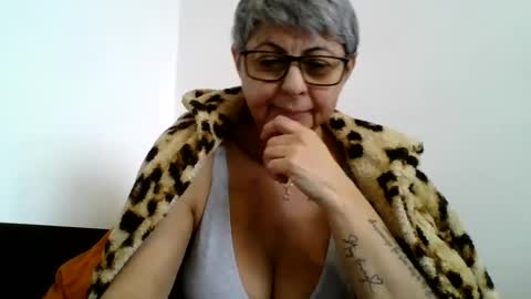Snapshot of cuplu4346529860 chatting on 1, 1, 2025 couple online show from 1, 1, 2025