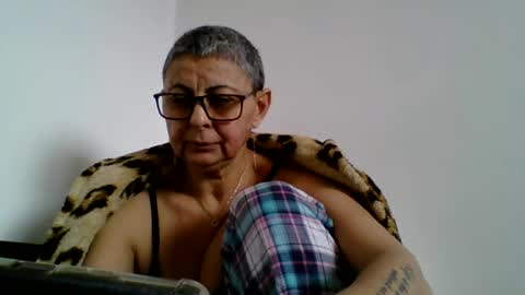 Snapshot of cuplu4346529860 chatting on 25, 1, 2025 couple online show from 25, 1, 2025