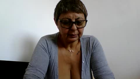 Snapshot of cuplu4346529860 chatting on 1, 11, 2025 couple online show from 1, 11, 2025