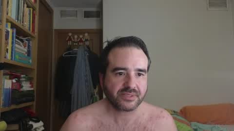 curiosillo1983 online show from 25, 6, 2026