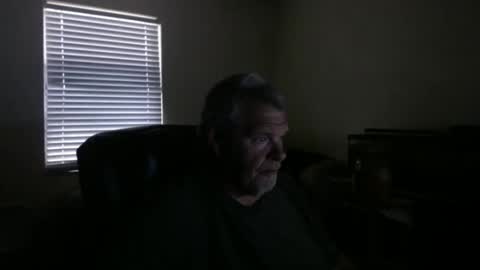 Snapshot of curious1001 chatting on 13, 3, 2026 curious1001 online show from 13, 3, 2026