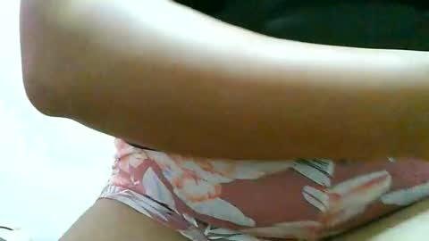 Snapshot of curious_girl247 chatting on 22, 12, 2025 curious_girl247 online show from 22, 12, 2025