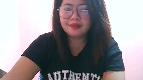 Snapshot of curious_girl247 chatting on 19, 3, 2026 curious_girl247 online show from 19, 3, 2026