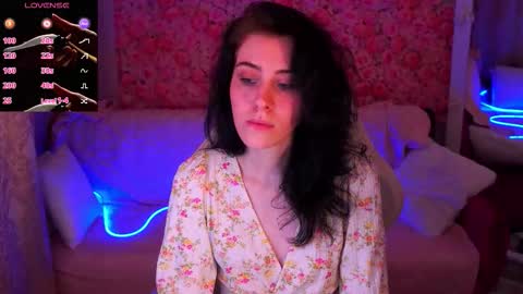 curleyblueeyes online show from 24, 3, 2026