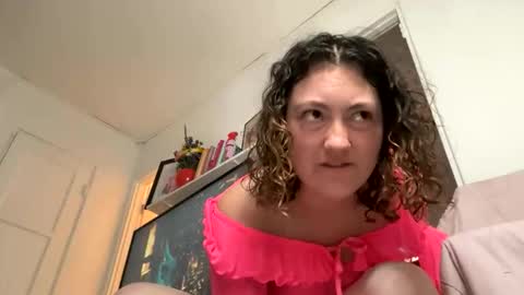 curliegirlee online show from 6, 4, 2026