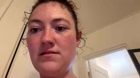 curliegirlee online show from 10, 5, 2026