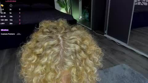 Snapshot of curlyanto chatting on 16, 1, 2026 Antonia online show from 16, 1, 2026