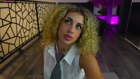 Antonia online show from 8, 7, 2026