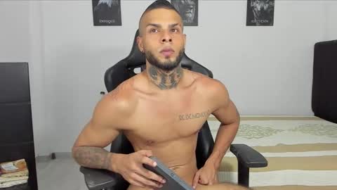 Snapshot of curtis_blake chatting on 16, 9, 2025 curtis_blake online show from 16, 9, 2025