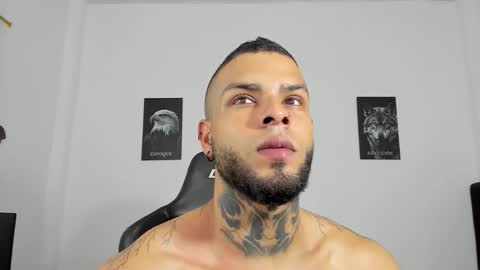 Snapshot of curtis_blake chatting on 19, 10, 2025 curtis_blake online show from 19, 10, 2025