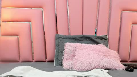 Alyanna  online show from 11, 1, 2026