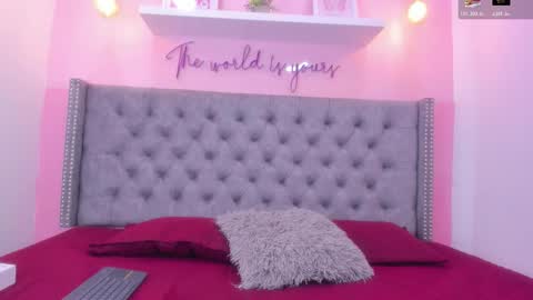 curvy_bigass18 online show from 26, 2, 2026