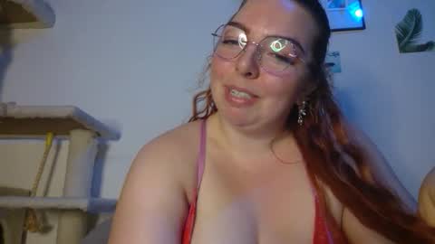 Snapshot of curvycate127 chatting on 27, 11, 2025 Cate online show from 27, 11, 2025