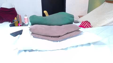 Snapshot of curvyebonyy_ chatting on 18, 1, 2025 Danna online show from 18, 1, 2025