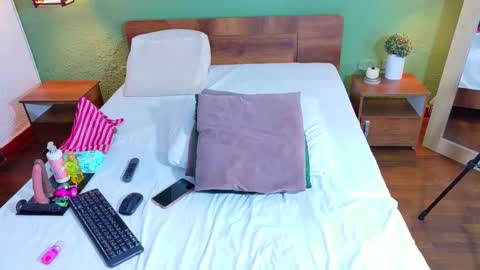 Snapshot of curvyebonyy_ chatting on 8, 1, 2026 Danna online show from 8, 1, 2026