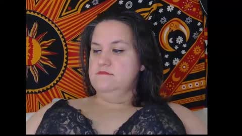 CurvyFlora online show from 1, 10, 2025