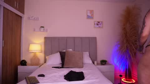 Snapshot of curvyliciouss chatting on 19, 2, 2025 Samantha online show from 19, 2, 2025