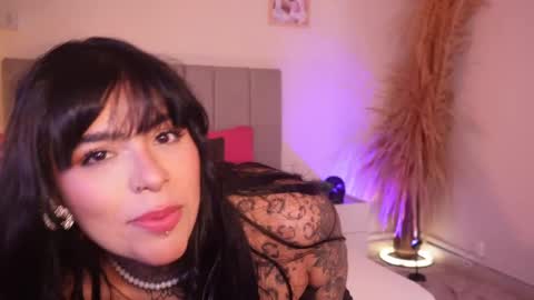 Snapshot of curvyliciouss chatting on 12, 9, 2025 Samantha online show from 12, 9, 2025