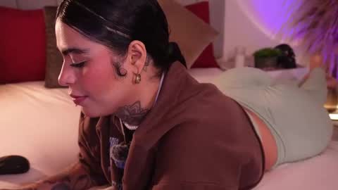 Snapshot of curvyliciouss chatting on 29, 9, 2025 Samantha online show from 29, 9, 2025