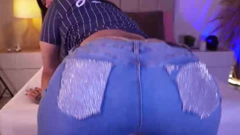 Snapshot of curvyliciouss chatting on 2, 12, 2025 Samantha online show from 2, 12, 2025