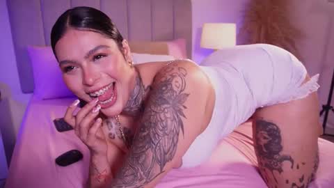 Snapshot of curvyliciouss chatting on 24, 2, 2026 Samantha online show from 24, 2, 2026