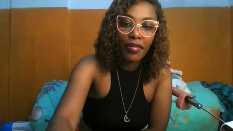 curvylyin online show from 28, 3, 2026