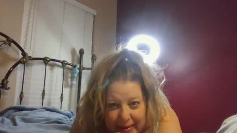 Snapshot of curvynurse69 chatting on 25, 6, 2026 curvynurse69 online show from 25, 6, 2026