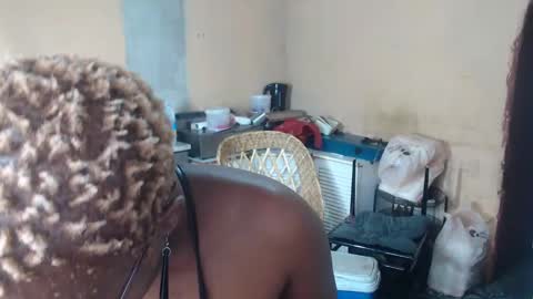 curvypear76x online show from 2, 1, 2025