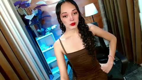 Snapshot of curybb_hanna19 chatting on 24, 6, 2026 BBY CURLYHANNA online show from 24, 6, 2026