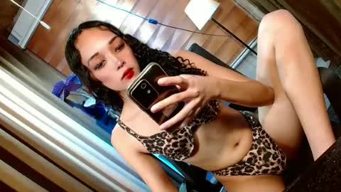 Snapshot of curybb_hanna19 chatting on 27, 6, 2026 BBY CURLYHANNA online show from 27, 6, 2026