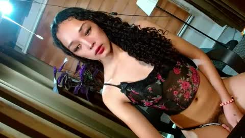 Snapshot of curybb_hanna19 chatting on 28, 7, 2026 BBY CURLYHANNA online show from 28, 7, 2026
