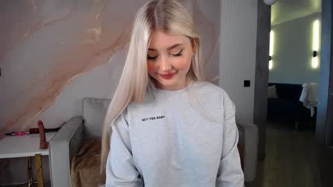 Kira  online show from 22, 1, 2025