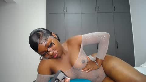 Liya online show from 12, 6, 2026