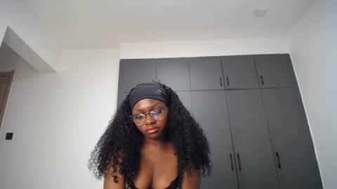Liya online show from 17, 6, 2026
